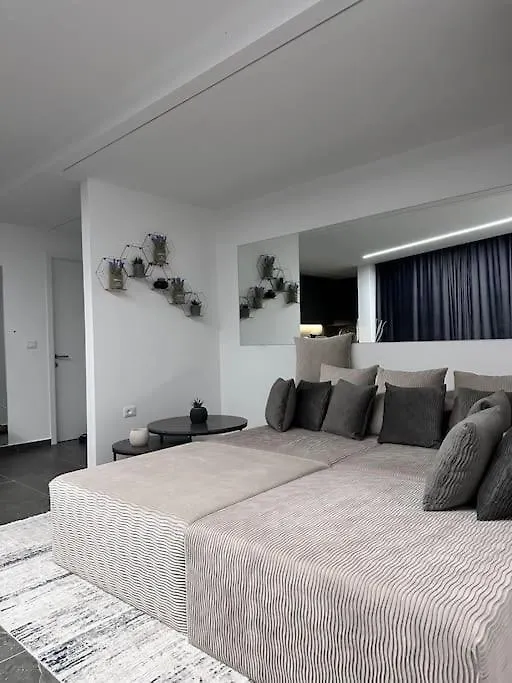 Lumi Residence Apartment 2 Sarande