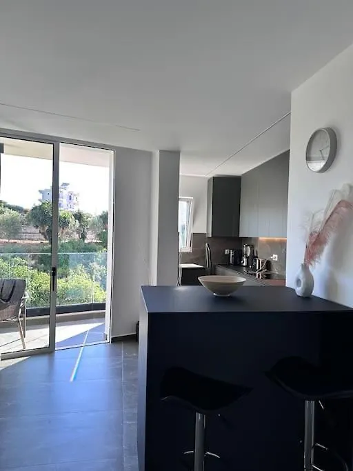 Lumi Residence Apartment 2 Sarande 0*,