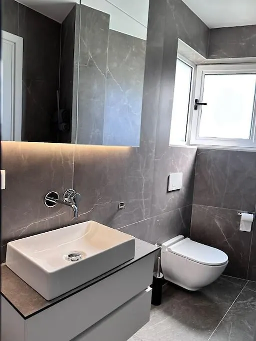 Lumi Residence Apartment 2 Sarande 0*,